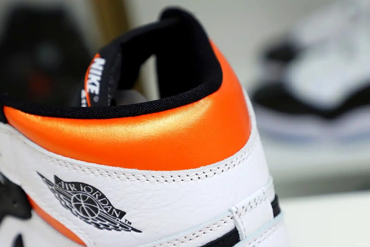 OG Electro Orange' Jordan High 1 Retro Air 0416